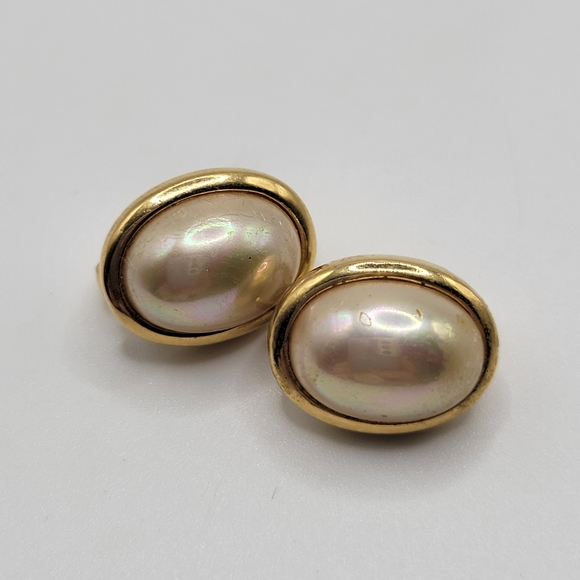 VTG Christian Dior Faux Pearl & Gold Tone Clip-on Earrings | SIGNED - Picture 2 of 9